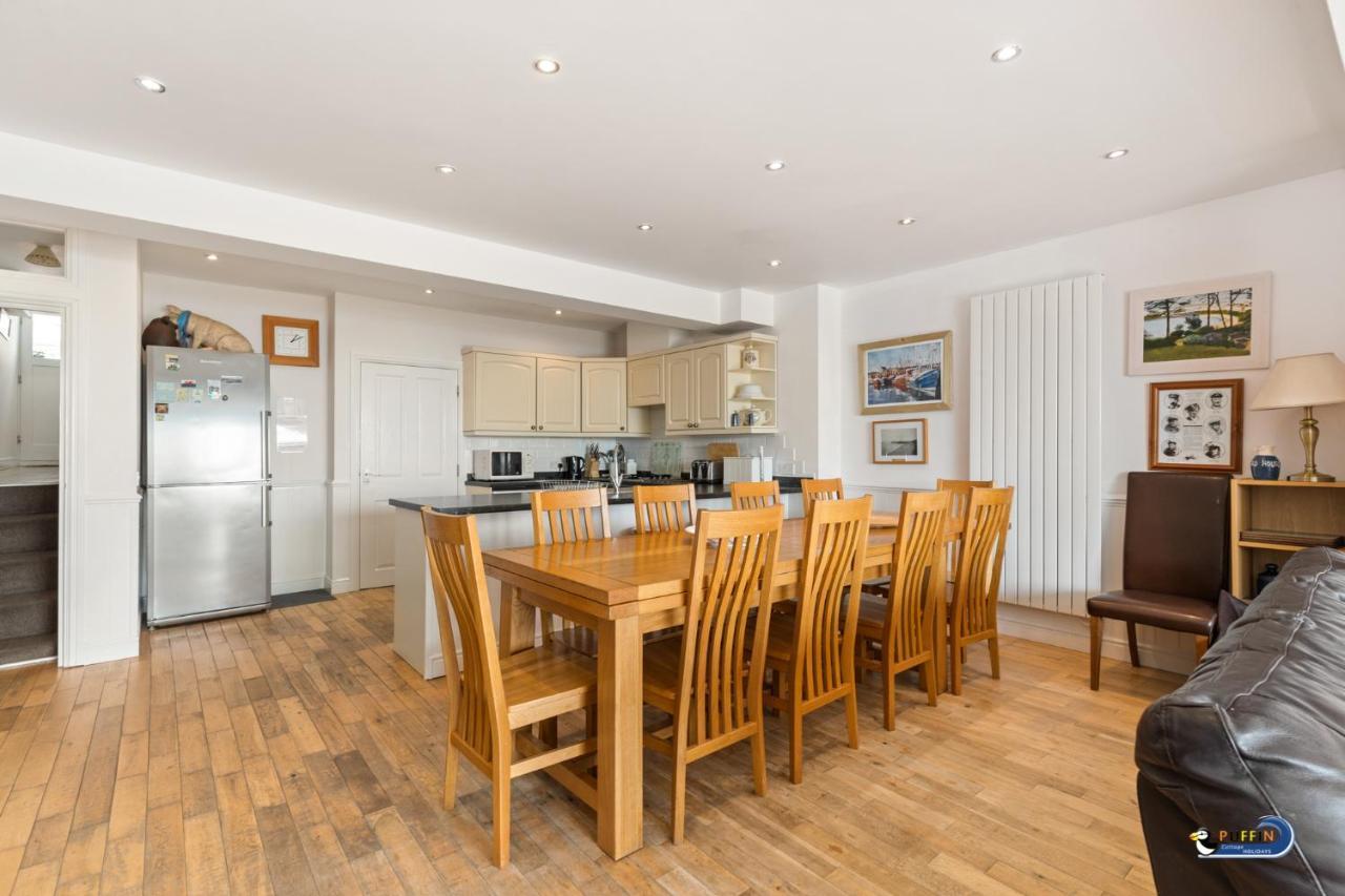 Kilmore - Beach Front House, Direct Beach Access, Spectacular Sea Views ซอนเดอร์สฟุต ภายนอก รูปภาพ
