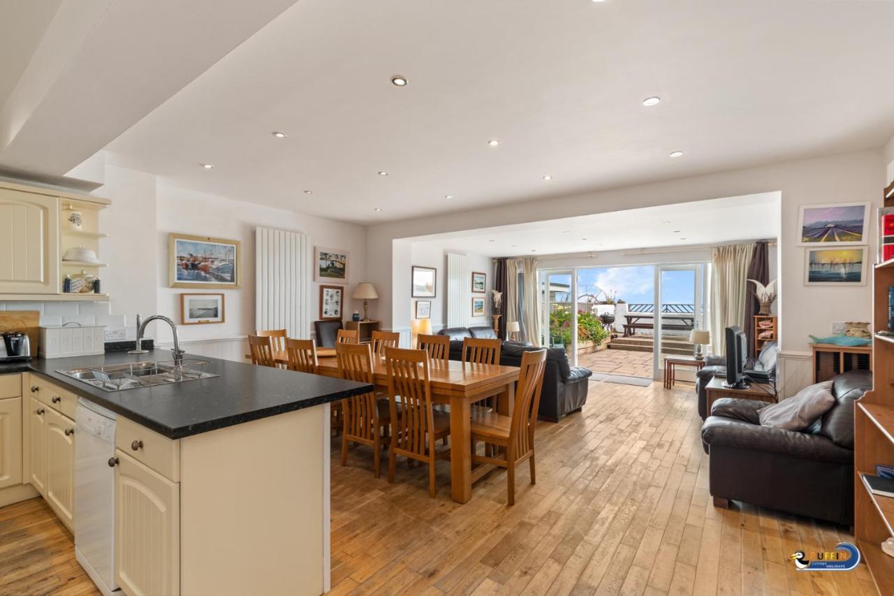 Kilmore - Beach Front House, Direct Beach Access, Spectacular Sea Views ซอนเดอร์สฟุต ภายนอก รูปภาพ